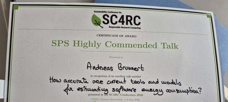 Urkunde des SPS Highly Commended Talk Award der Schweizerischen Physikalischen Gesellschaft für Prof. Dr. Andreas Brunnert, überreicht bei der SC4RC 2026 am CERN